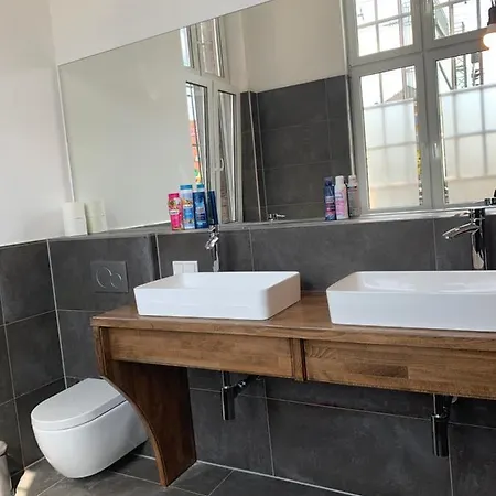Duesseldorf 5 Min To Train Station Private Guest house Dusseldorf