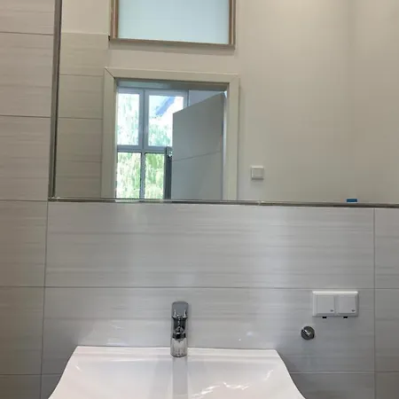 Duesseldorf 5 Min To Train Station Private Guest house Dusseldorf