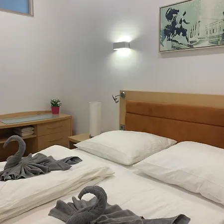 Duesseldorf 5 Min To Train Station Private Guest house