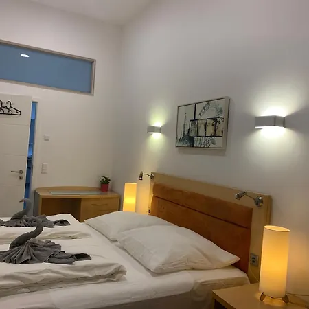 Duesseldorf 5 Min To Train Station Private Dusseldorf